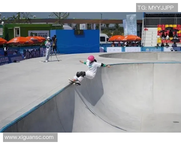 滑板灵活性大比拼深圳滑板队荣获第三名展现实力与风采