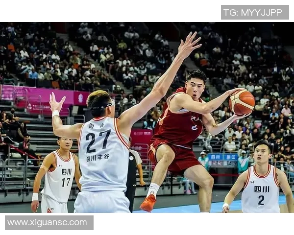 山西男篮与四川队激战正酣谁能在这场对决中笑到最后 山西男篮与四川队激战正酣谁能在这场对决中笑到最后