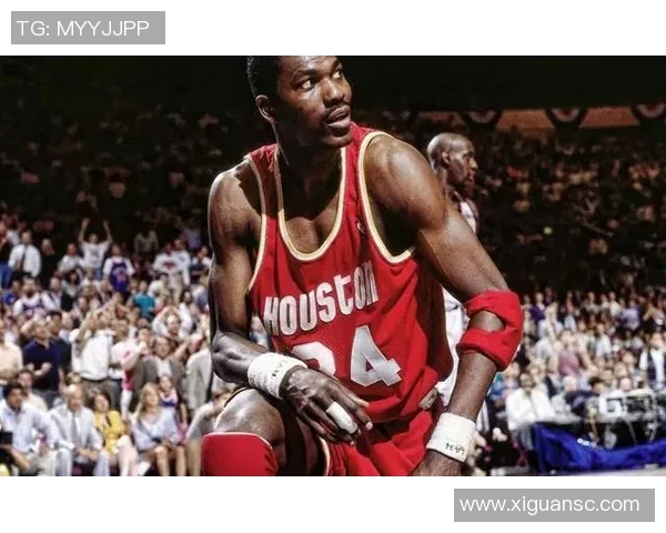 卡梅隆约翰逊的崛起之路：从新秀到NBA明星的奋斗历程